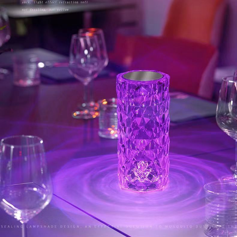 Đèn trang trí pha lê bàn đèn cảm ứng lưới đỏ không khí đèn sinh viên phòng ngủ quà tặng