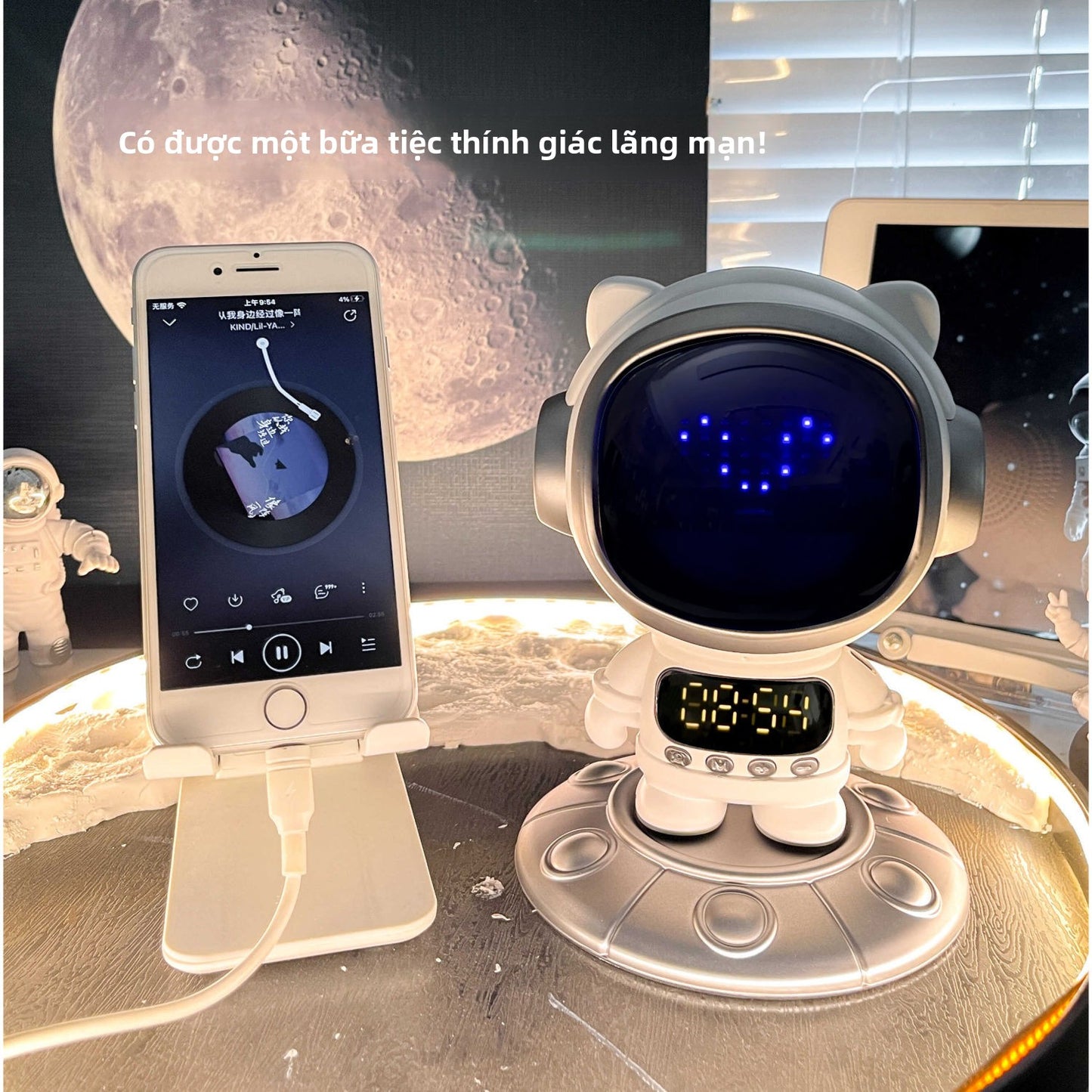 LOA Bluetooth phi hành gia âm thanh phi hành gia bảy ngày lễ tình nhân